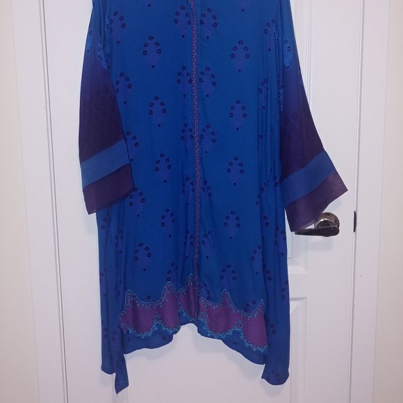 Junaid Jamsheed linen shirt with block print shawl - Picture 2 of 4